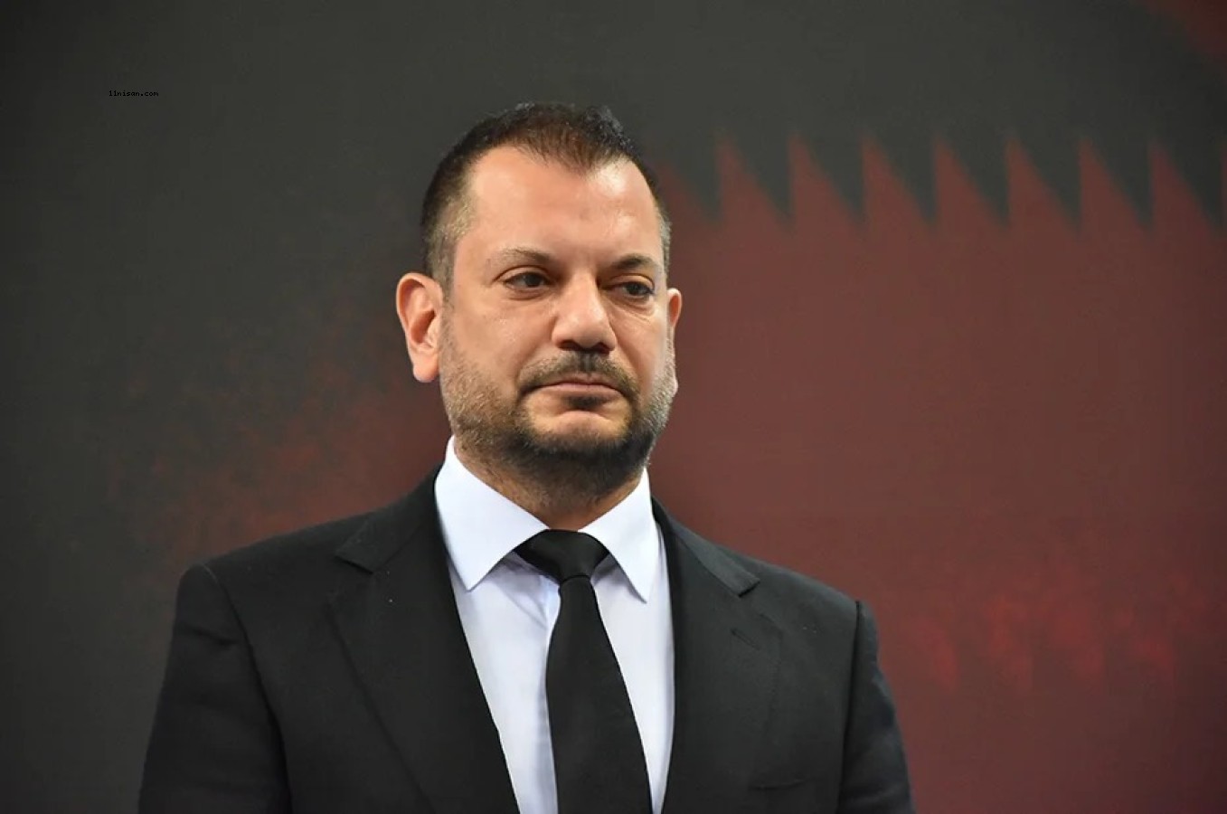 Trabzonspor Başkanı Doğan'dan Hakem Arda Kardeşler'e Sert Tepki: Hakemliği Bitmiştir