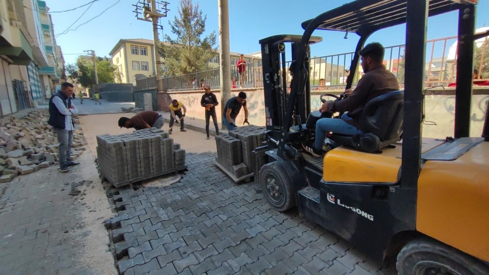 Eyyübiye’de Yol Konforu Her Geçen Gün Artıyor
