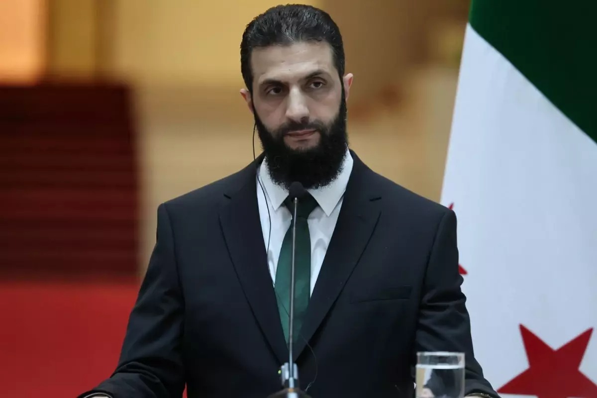 İNGİLTERE’DEN DİKKAT ÇEKEN KARAR! ŞARA VE HATTAB HAKKINDAKİ YAPTIRIMLAR KALDIRILDI