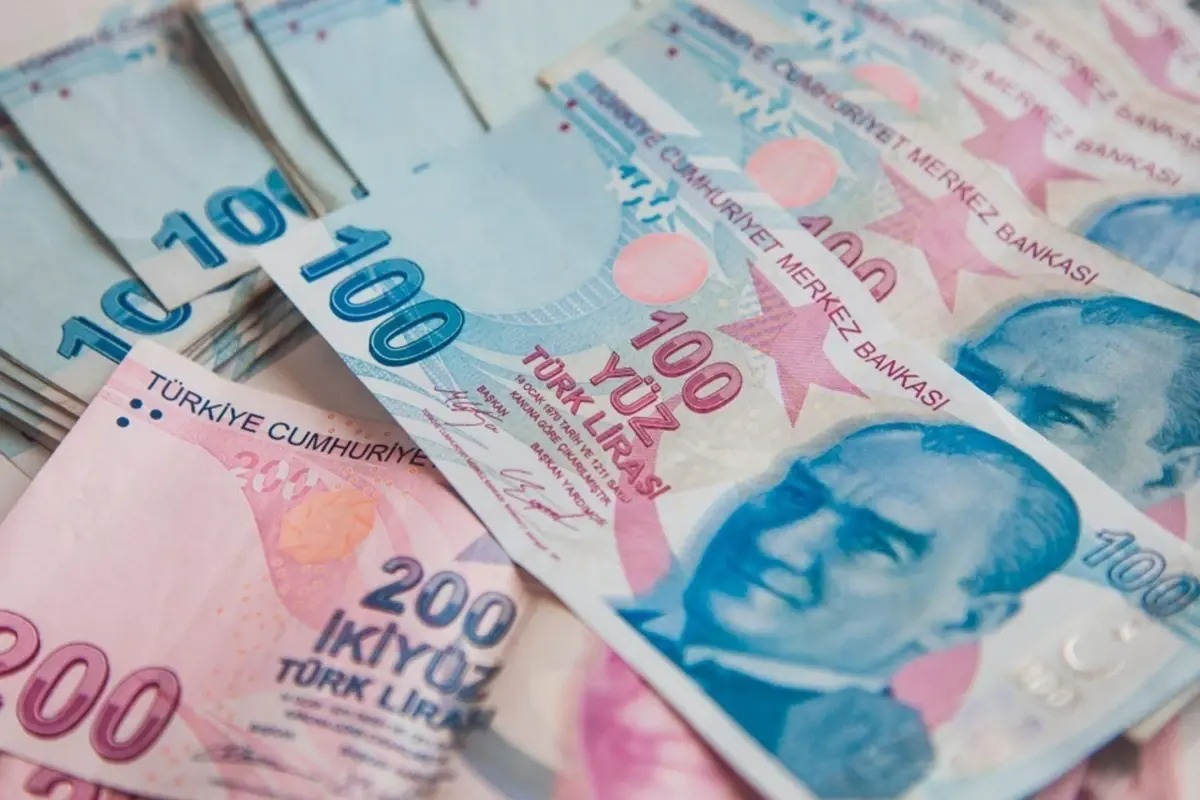 200 BİN TL ÜZERİ TRANSFERDE YENİ DÖNEM ERTELENDİ: AÇIKLAMA ŞARTI ŞİMDİLİK ASKIDA