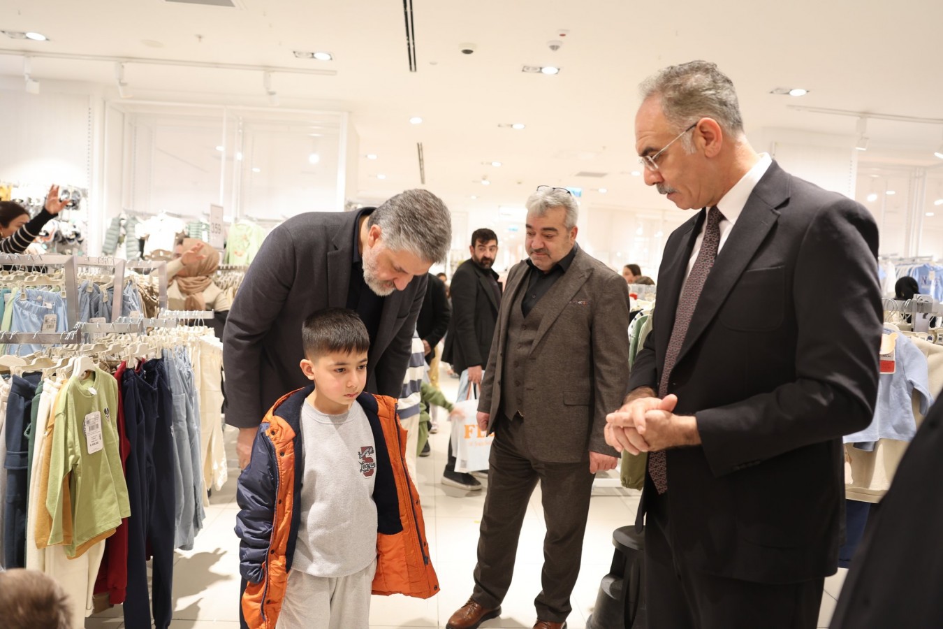 Eyyübiye’de Yetim Çocuklara Bayram Sevinci