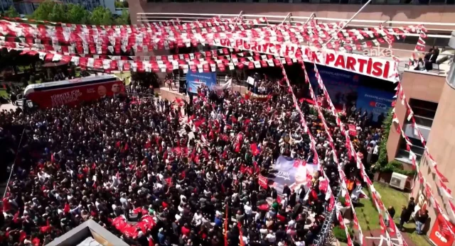 CHP’de Çifte Miting: Ankara’da Gözler Kalabalıklara Çevrildi