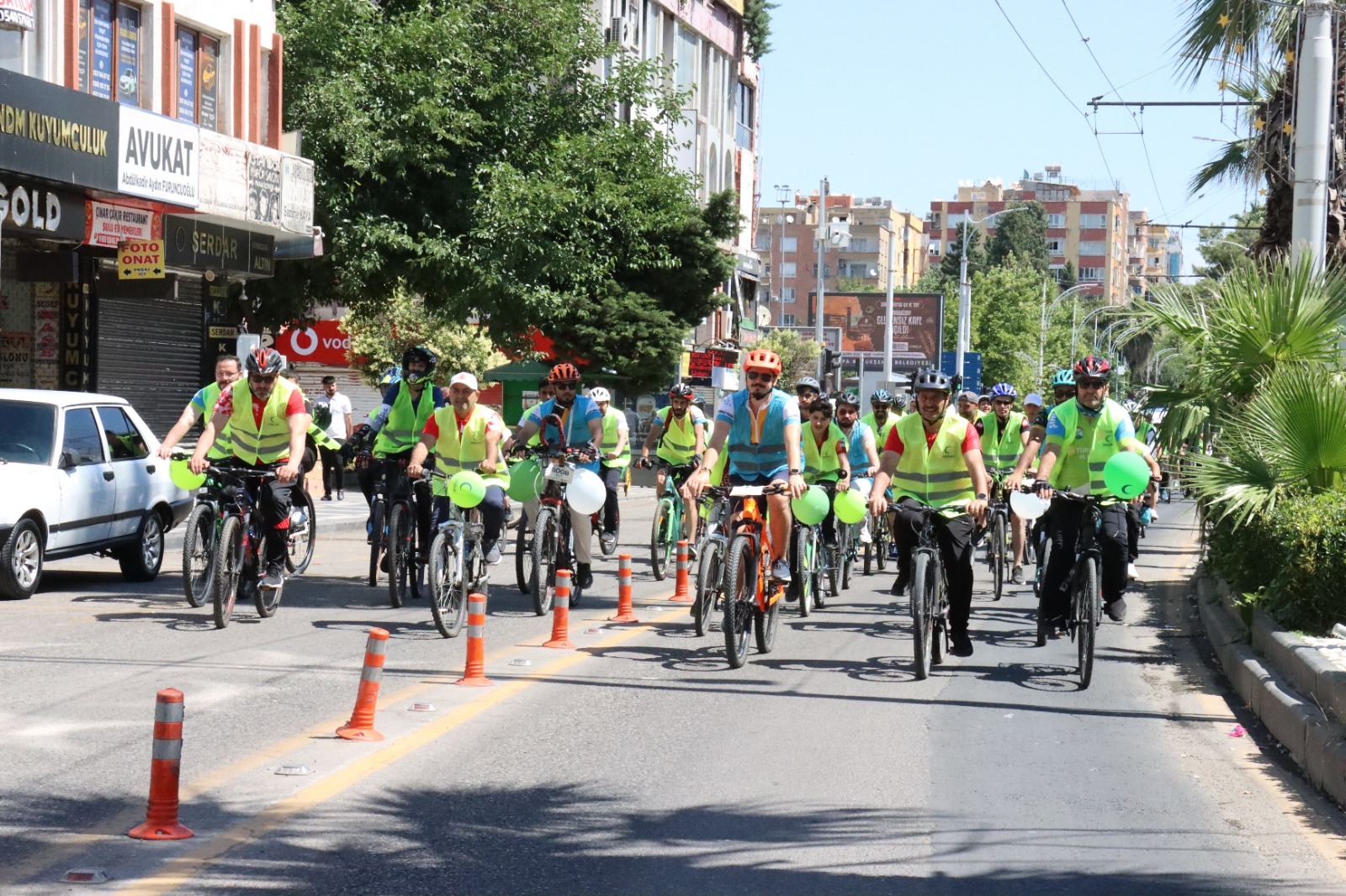 Şanlıurfa'da Sağlıklı Yaşam İçin Pedal Çevirdiler: 5 Kişiye Bisiklet Hediye Edildi!
