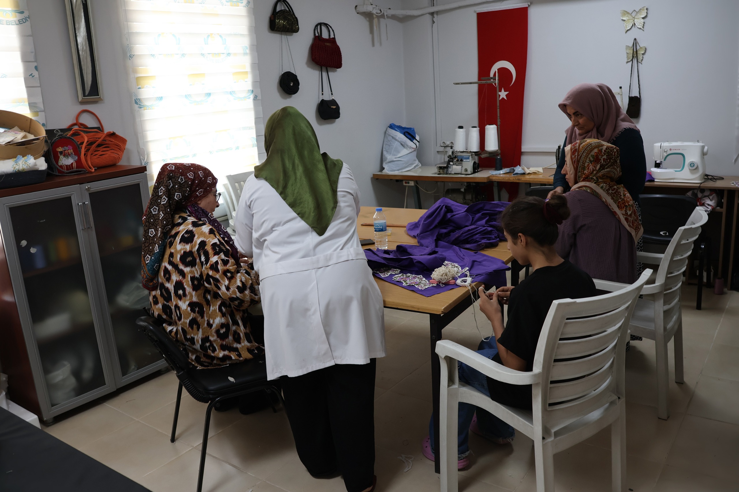 HALİLİYE'DE KADINLARA MESLEK VE EĞİTİM DESTEĞİ BÜYÜYOR