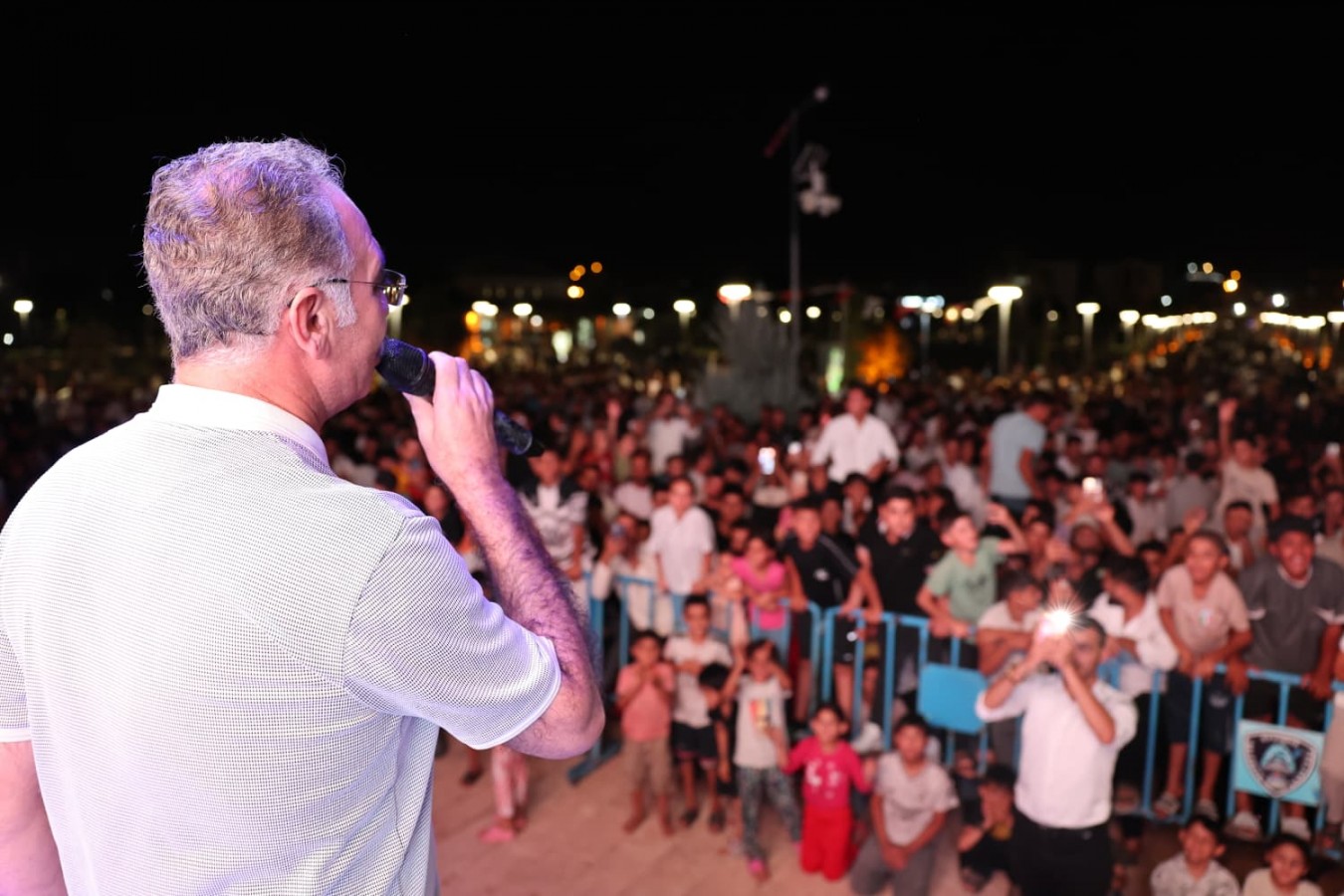 EYYÜBİYE'DE "SAHNE SENİN" ETKİNLİĞİNE YOĞUN İLGİ