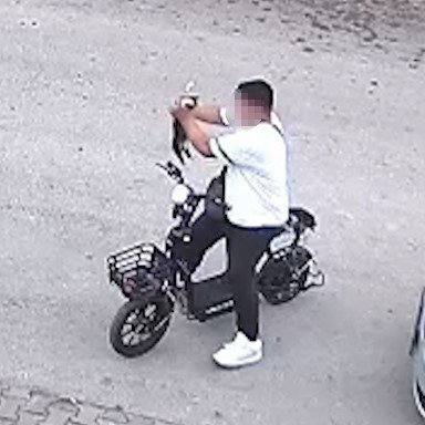 🚨 Bolu'da Yavru Kediyi Boğarak Öldürdüğü İddia Edilen Otizmli 15 Yaşındaki Çocuk Serbest Bırakıldı