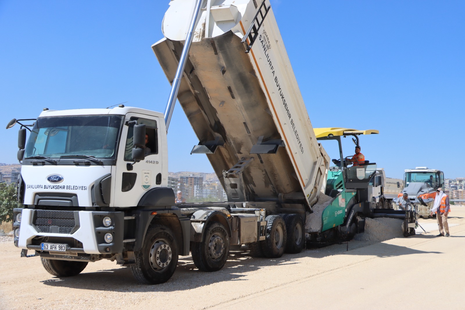 ŞEHİR HASTANESİ ÖNÜNDEKİ YOL GENİŞLİYOR! BÜYÜKŞEHİR ÇALIŞMALARA HIZ VERDİ