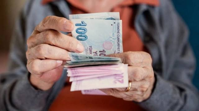 EMEKLİLERE 35 BİN TL PROMOSYON MÜJDESİ! BANKALAR YENİ RAKAMLARI AÇIKLADI