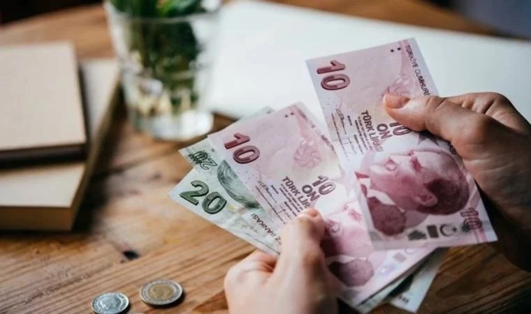 Emekliye 5 bin lira ikramiyenin ödeneceği tarih kesinleşti;