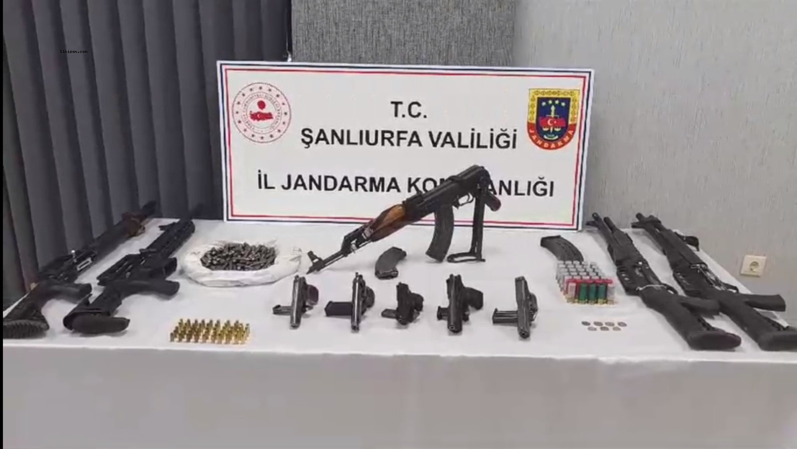 Viranşehir'de silah ve mühimmat kaçakçılığı operasyonu;