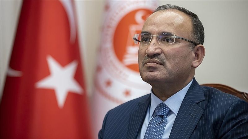 Bakan Bozdağ’dan ‘ikinci üniversite’ açıklaması;