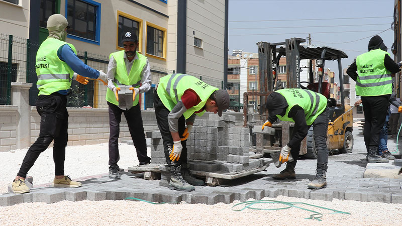 Haliliye’de deforme yollar onarılıyor;