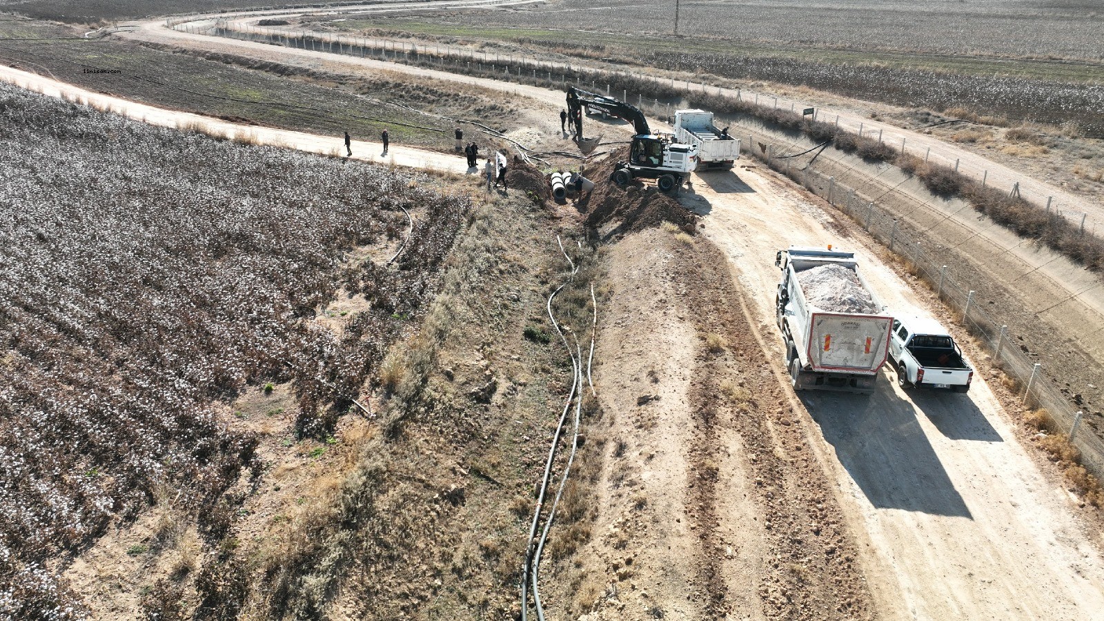 BÜYÜKŞEHİR KONAKCIK’TA ALTYAPI VE YOL ÇALIŞMALARINI SÜRDÜRÜYOR