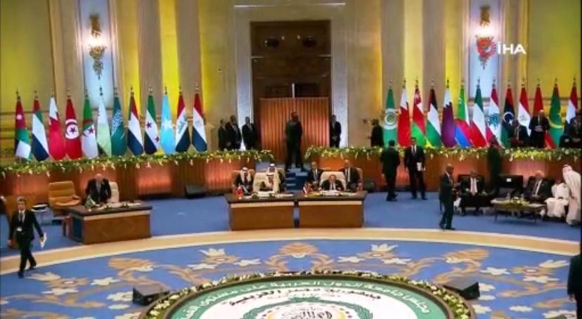 Arap Birliği, Gazze'nin yeniden inşası konusunda "Mısır Planı"nı kabul etti;