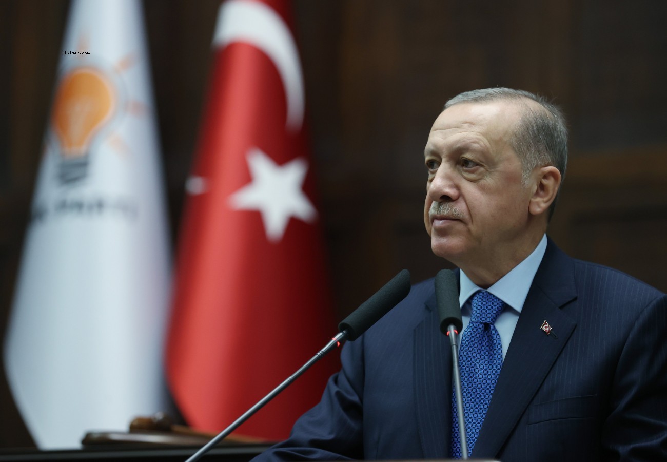 Cumhurbaşkanı Erdoğan: Başörtüsünü Anayasa ile çözelim;