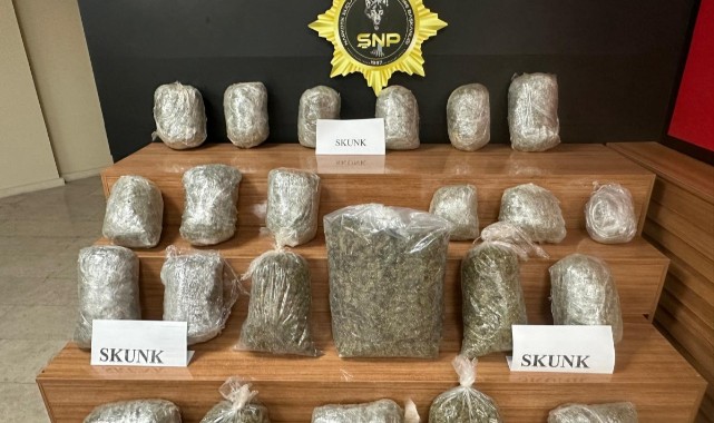 Şanlıurfa’da durdurulan araçta 22 kilo uyuşturucu çıktı