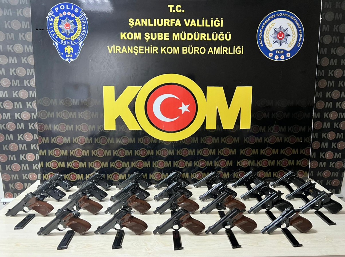 Şanlıurfa’da Ev ve Araçlarda Onlarca Silah Ele Geçirildi;