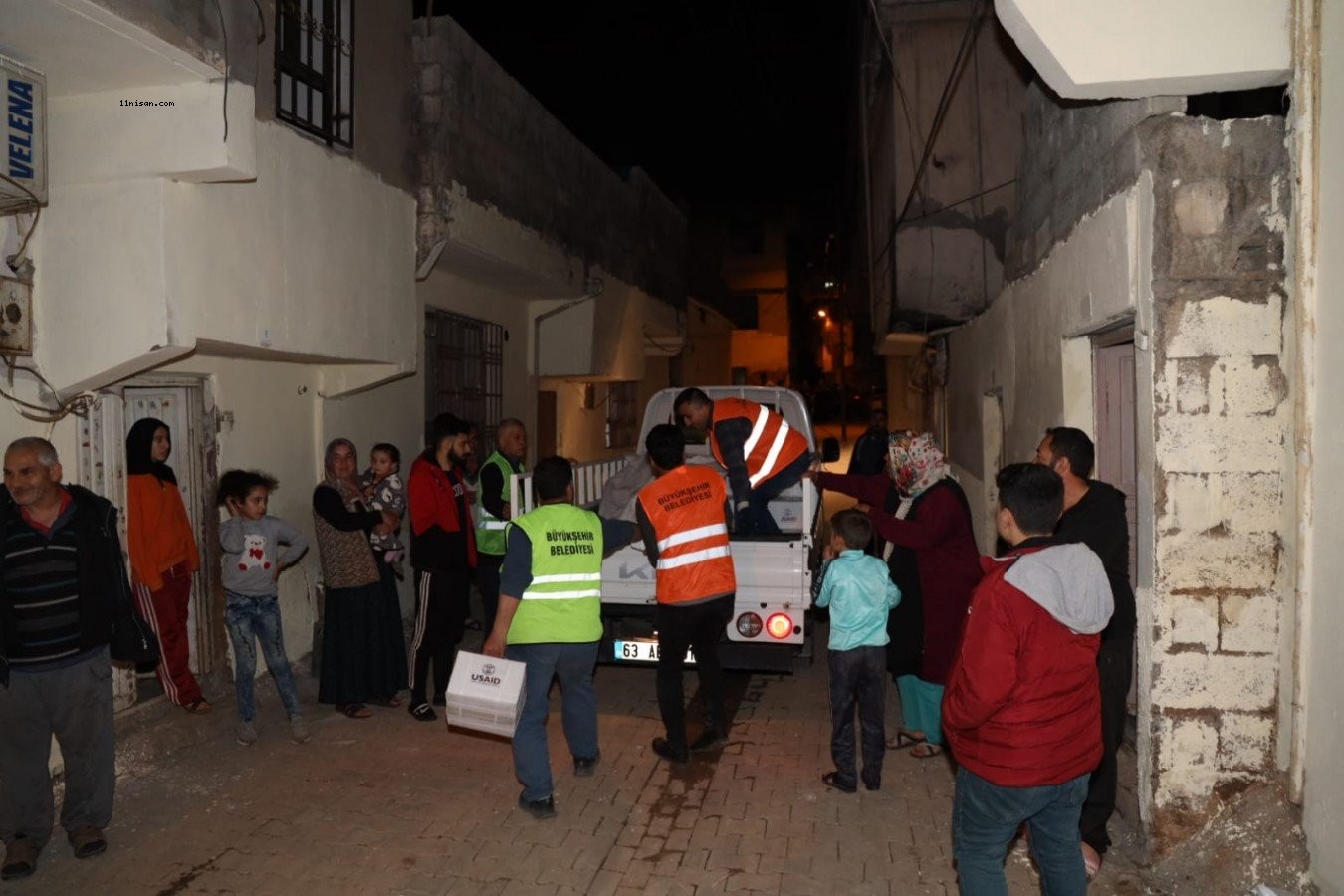 Şanlıurfa’da selzedelere mutfak seti desteği;