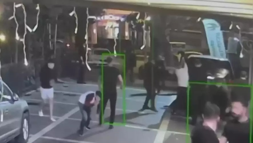 Şişli’de gece kulübü önündeki silahlı çatışma kamerada: 1 ölü 1 yaralı 8 gözaltı