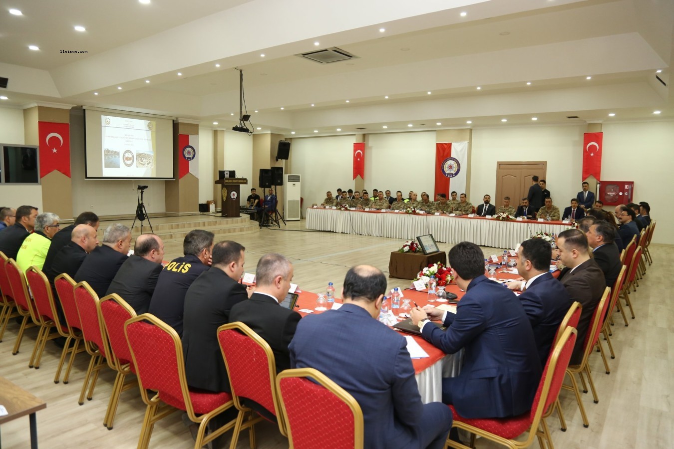 Şanlıurfa’da seçim güvenliği toplantısı yapıldı;