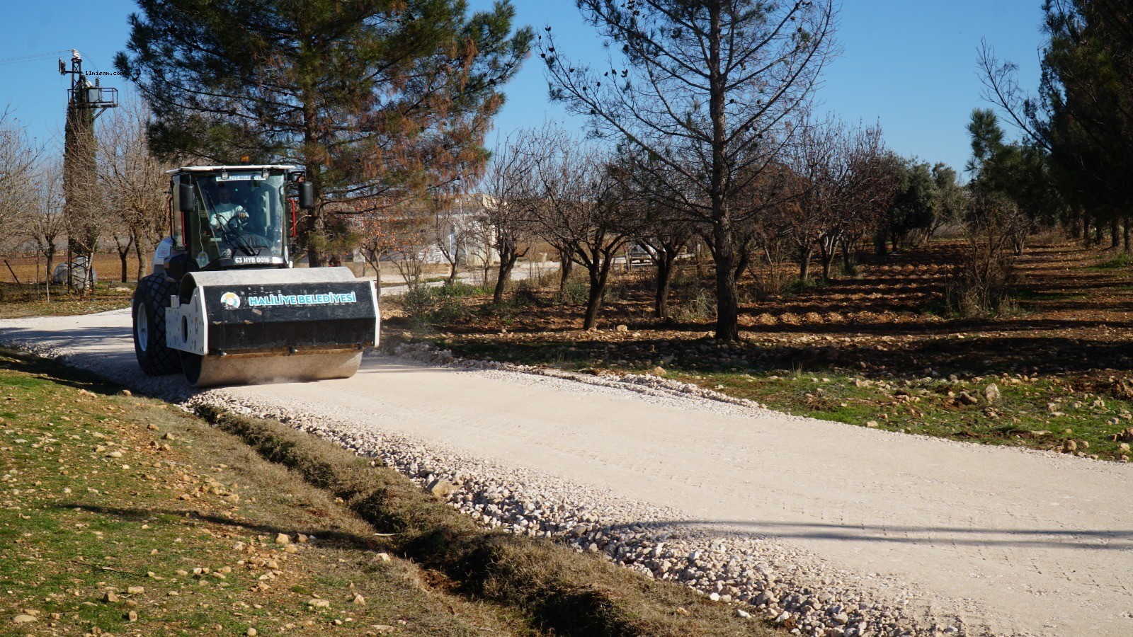 Haliliye’de 4 kırsal mahallede daha yol çalışmaları tamamlandı