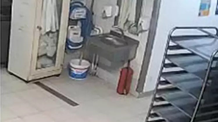78 kişinin öldüğü yangının başladığı bölümde yerdeki yangın tüpünün kullanılmadığı ortaya çıktı;