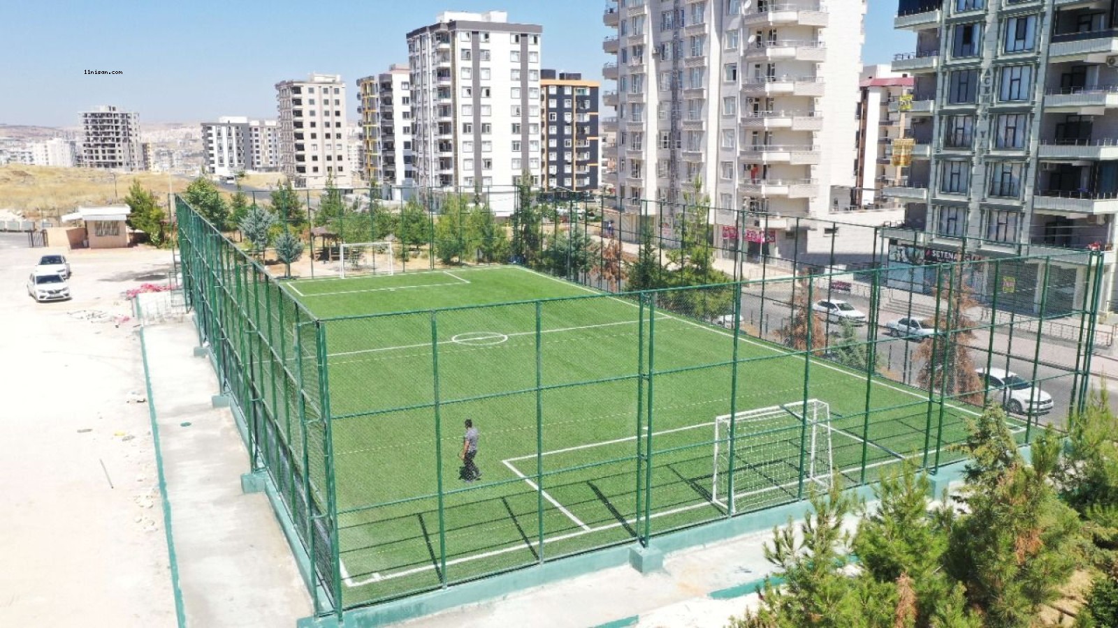 Karaköprü'de gençler için modern spor alanları;