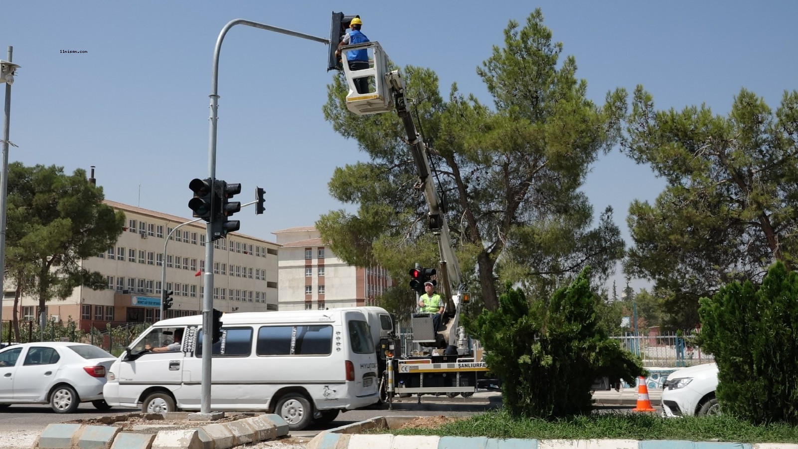 Akçakale ve Harran’da trafik sinyalizasyonu;