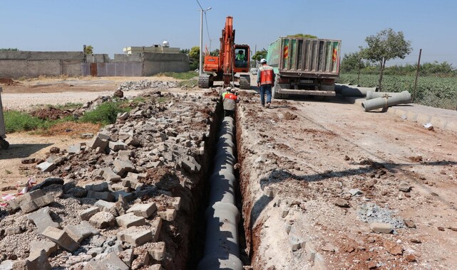 Haliliye’de drenaj borusu ile yollar güçlendiriliyor;