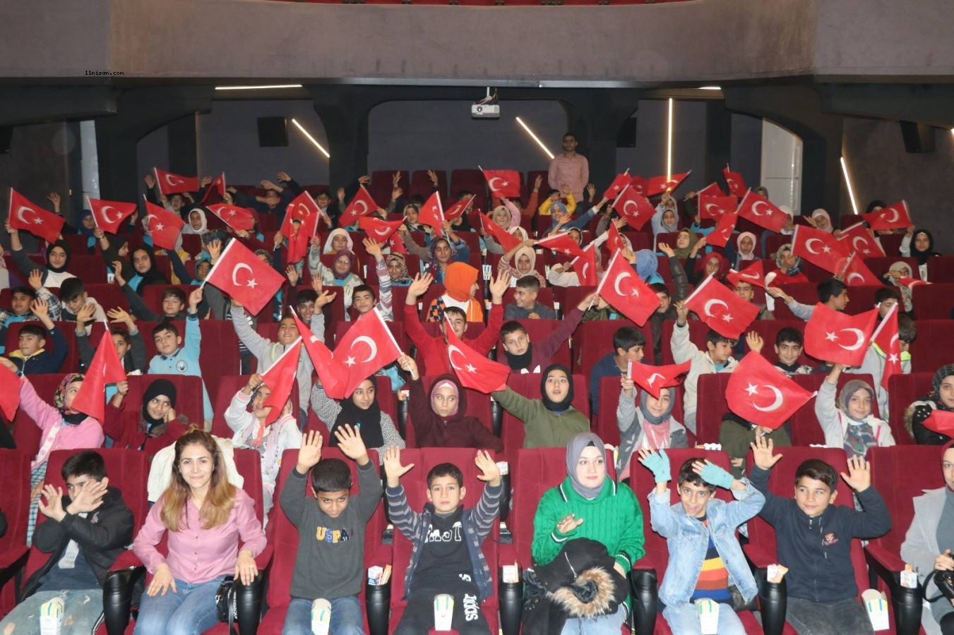 Urfa’da 180 bin öğrenci sinemayla buluştu;