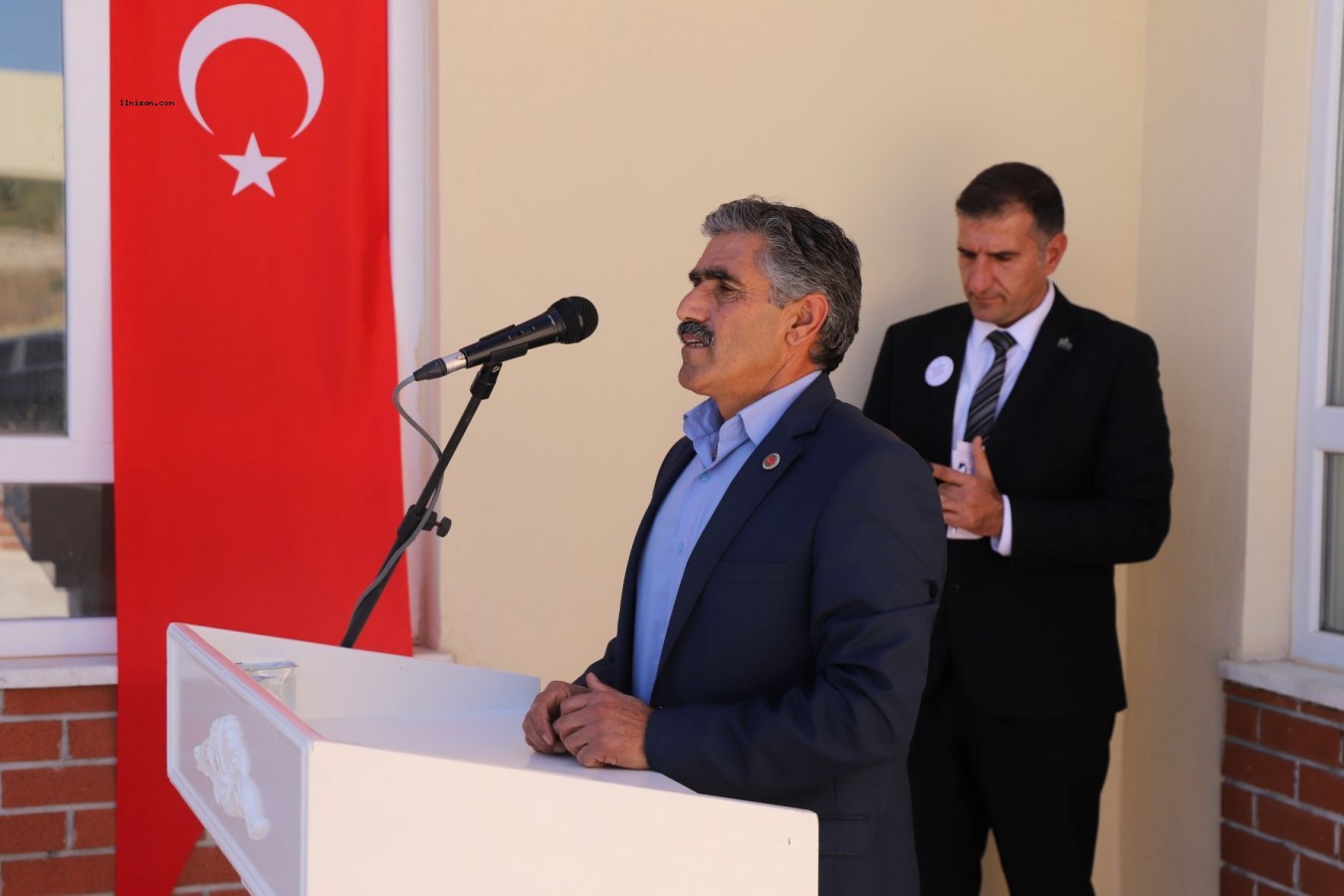 Karaköprü kırsalına yapılan salon hizmete sunuldu;