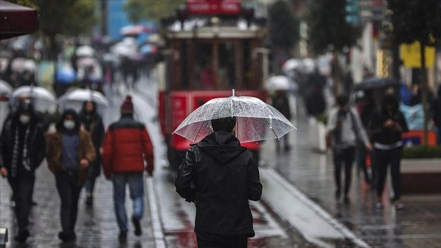 SAĞANAK SÜRPRİZİ KAPIDA: HANGİ İLÇELERDE YAĞIŞ BEKLENİYOR? ARADIĞINIZ TÜM CEVAPLAR BURADA!;