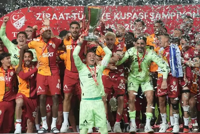 GALATASARAY İLE TRABZONSPOR BİR MAÇ DAHA YAPACAK