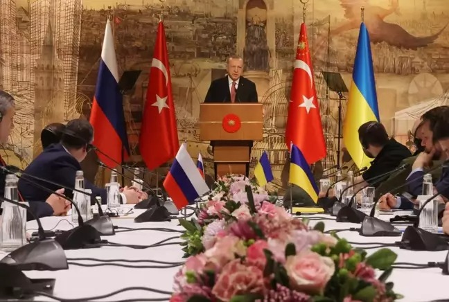 DÜNYANIN GÖZÜ BU ZİRVEDE! RUS HEYETİ İSTANBUL'A...