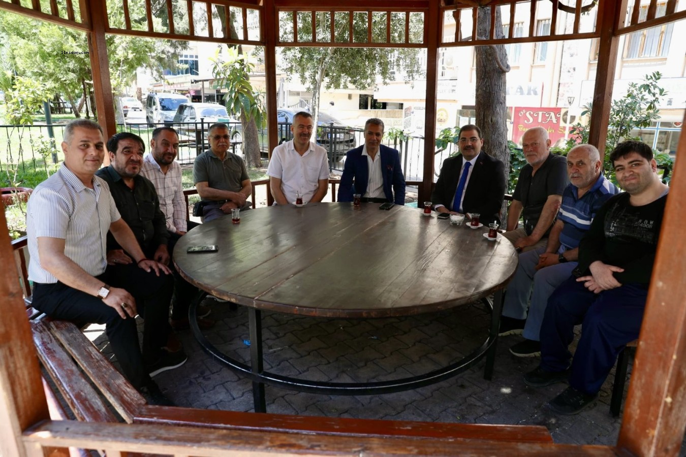 BAŞKAN CANPOLAT YENİŞEHİR MAHALLESİ'NDE VATANDAŞLARLA BULUŞTU