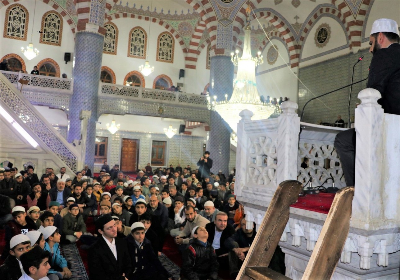 Dergah Cami'inde Kur’an ziyafeti verildi;