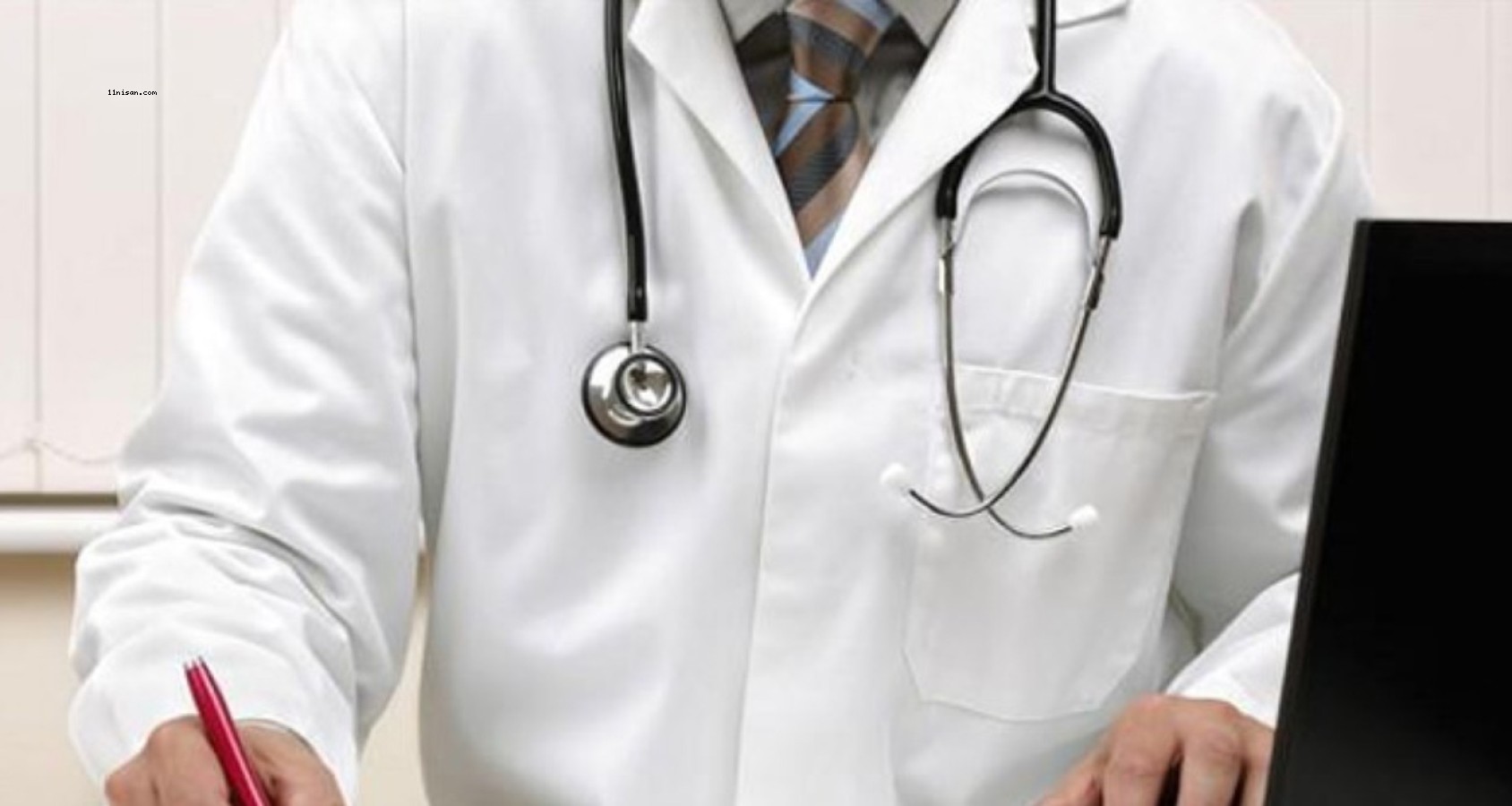 İstanbul merkezli 10 ilde FETÖ operasyonu: 17 doktor yakalandı;