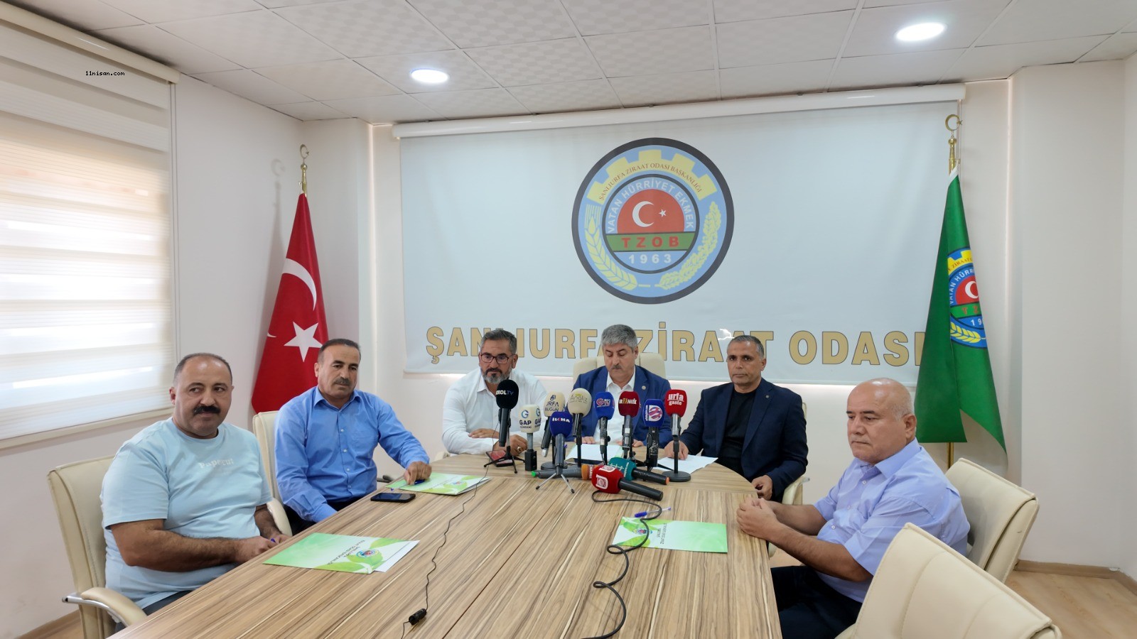 Şanlıurfa’da Fıstık İthalatı Krizi: “Çiftçinin Alın Teri Yok Sayılıyor”