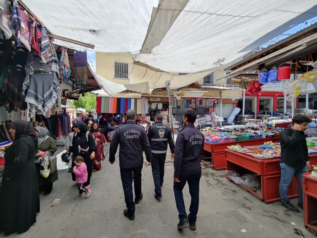 Zabıtadan bayram öncesi çarşı pazarlarda denetim;