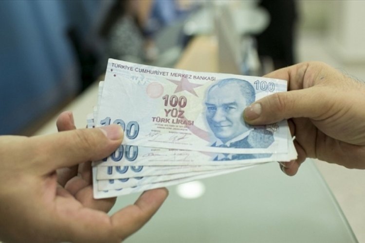 Öğrenim kredisi ve burs ödemeleri başladı;