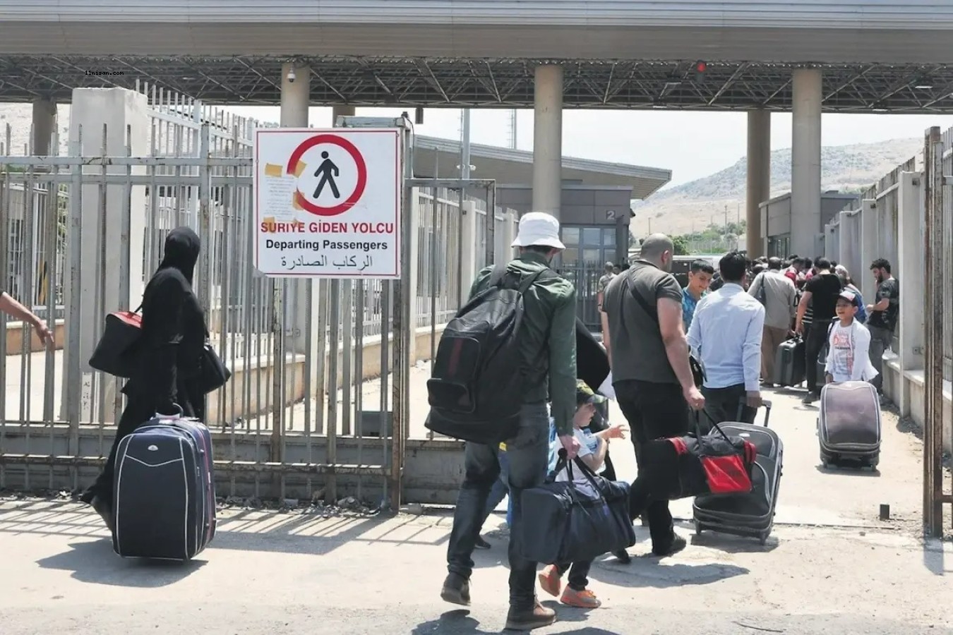 KOMŞU ÜLKEYE SADECE PASAPORTLA GİRİŞ YAPILABİLECEK;