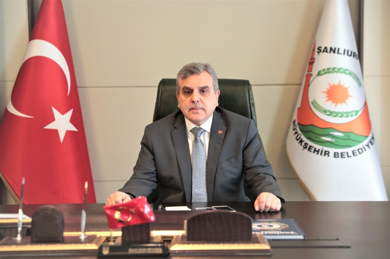BEYAZGÜL'DEN BABALAR GÜNÜ MESAJI;