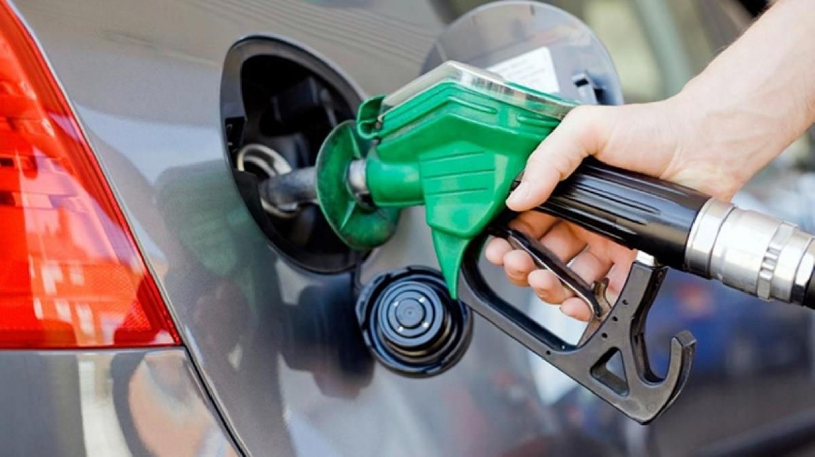 Sürücüler dikkat: Motorine indirim geliyor;