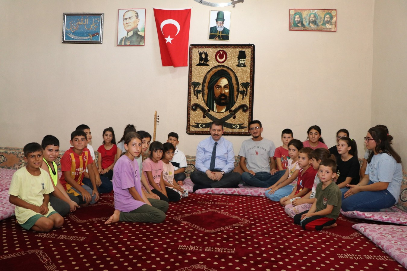 Vali Ayhan'a Cumhuriyet'ten 28 Şubat'lık bakış! Vali'ye destek yağdı...;