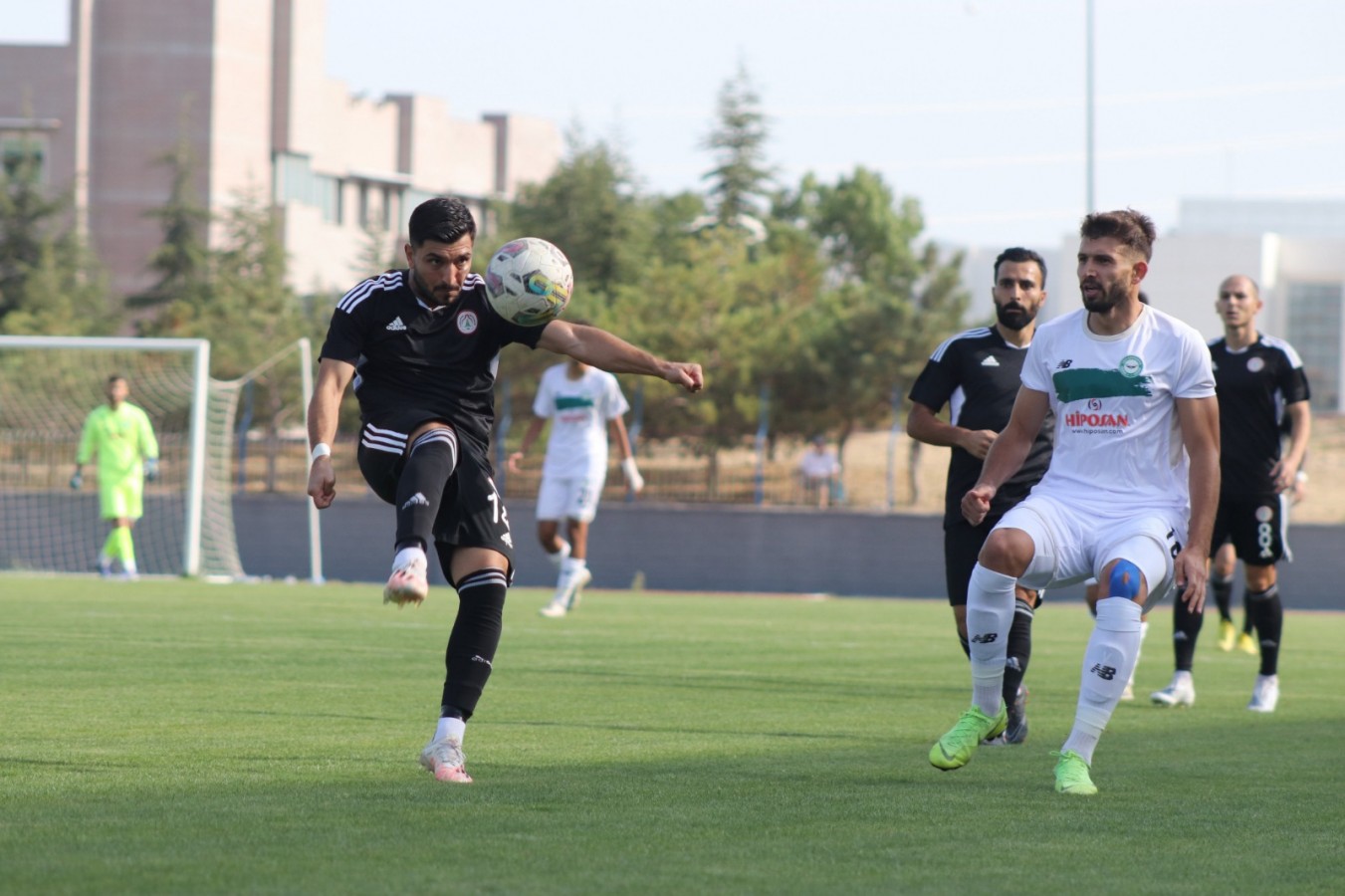 Karaköprü Konyaspor deplasmanından 1 puanla dönüyor;