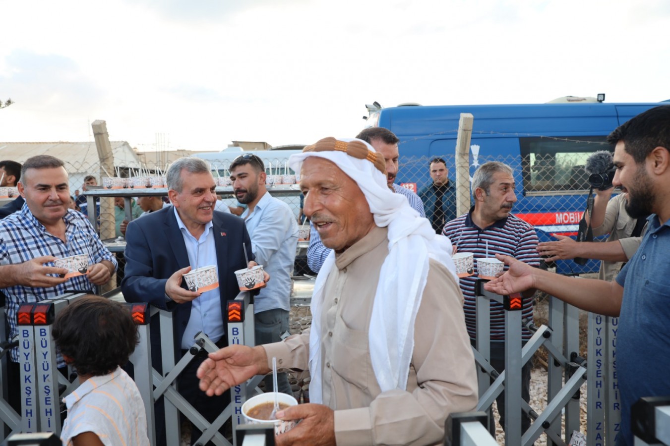 Kısas'ta aşure şenliği!;