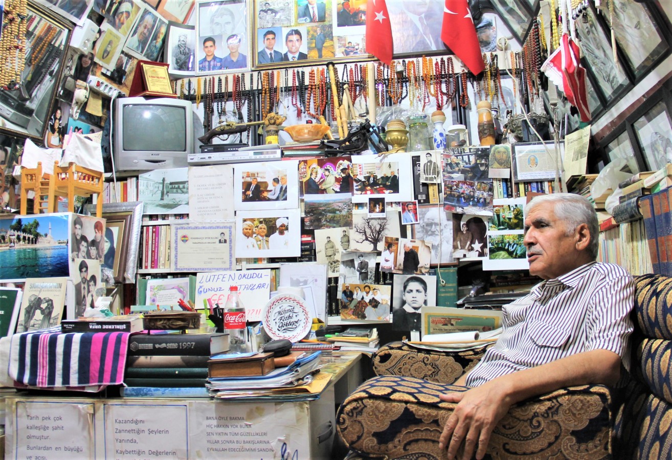 Kültür evindeki birikimiyle Şanlıurfa tarihine ışık tutuyor;