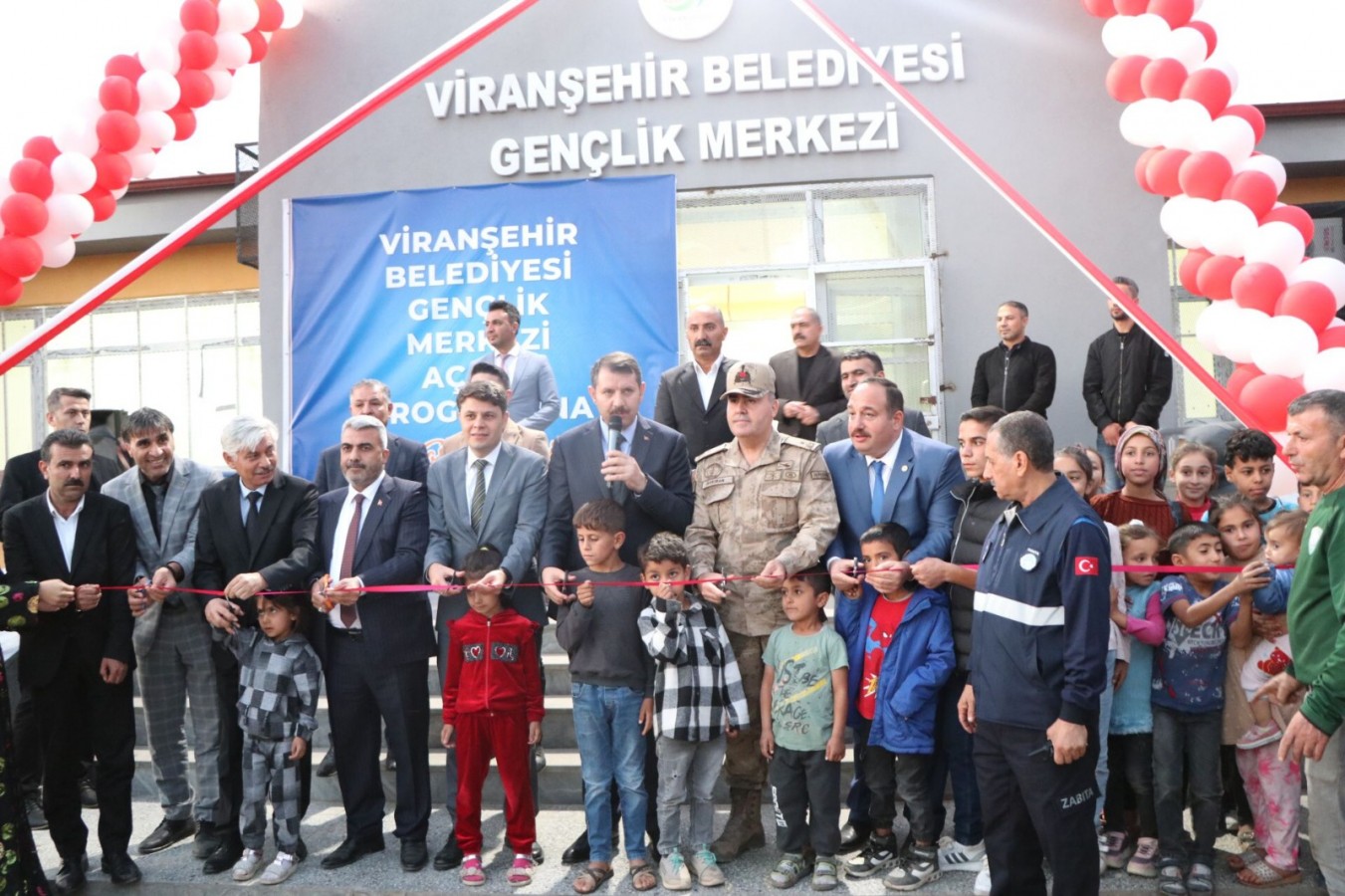 Viranşehir’e gençlik merkezi kazandırıldı;