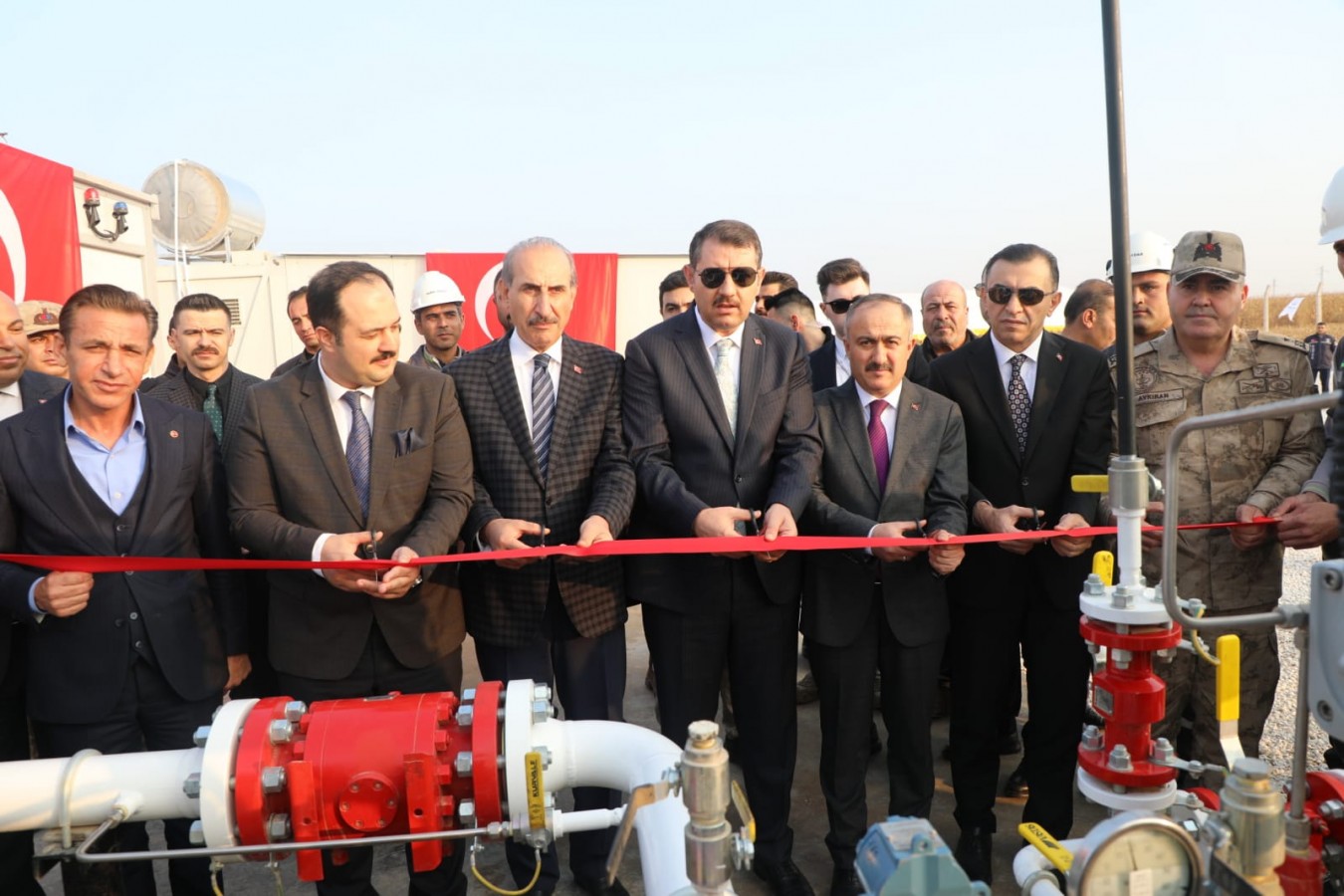 Akçakale'de ilk doğal gaz akışı sağlandı;