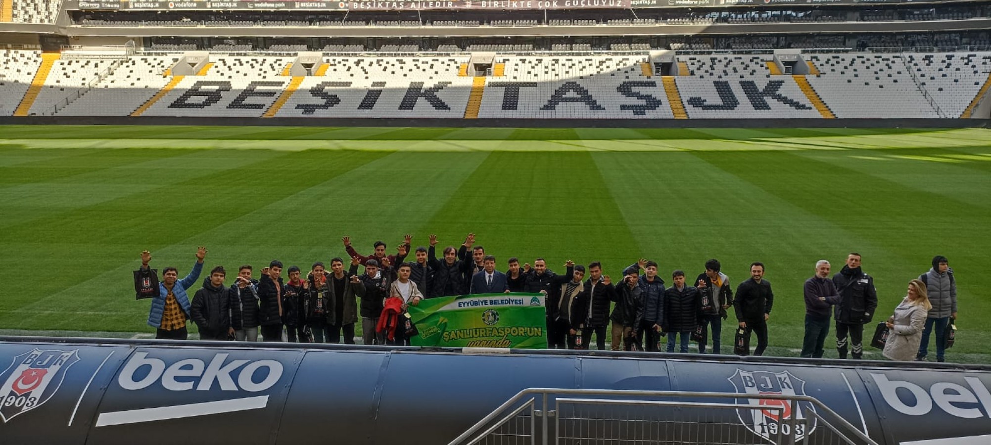 Fırat'ın çocukları Beşiktaş'a konuk oldu;